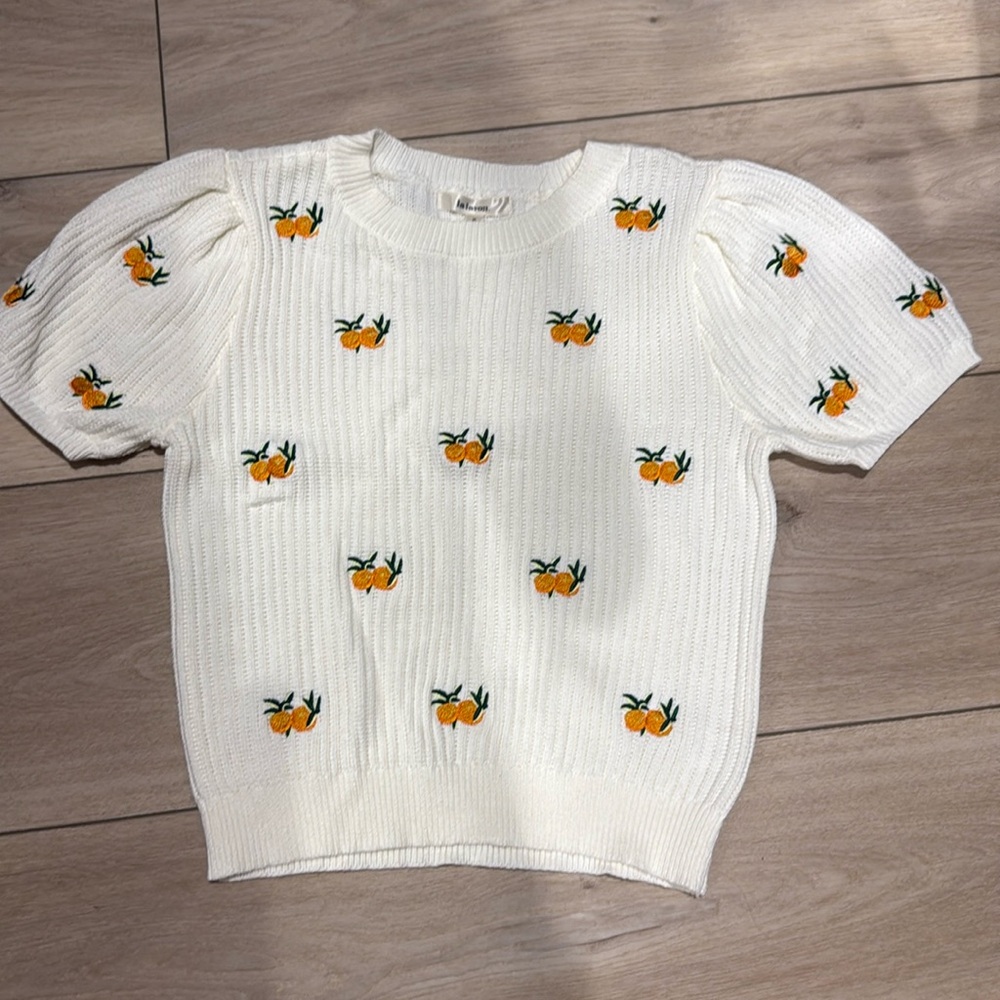 NWOT CITRUS SWEATER